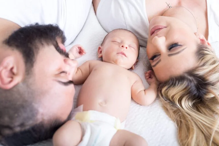Newborn Baby Essentials: A Comprehensive Guide to the Must-Have Items Every Parent Needs for a Safe and Comfortable Newborn